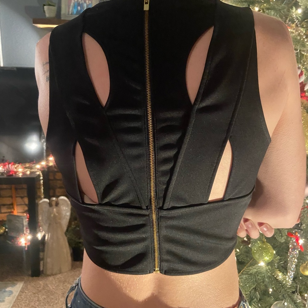 Express crop top